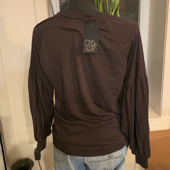 Chaser top in size M - Picture 3 of 6